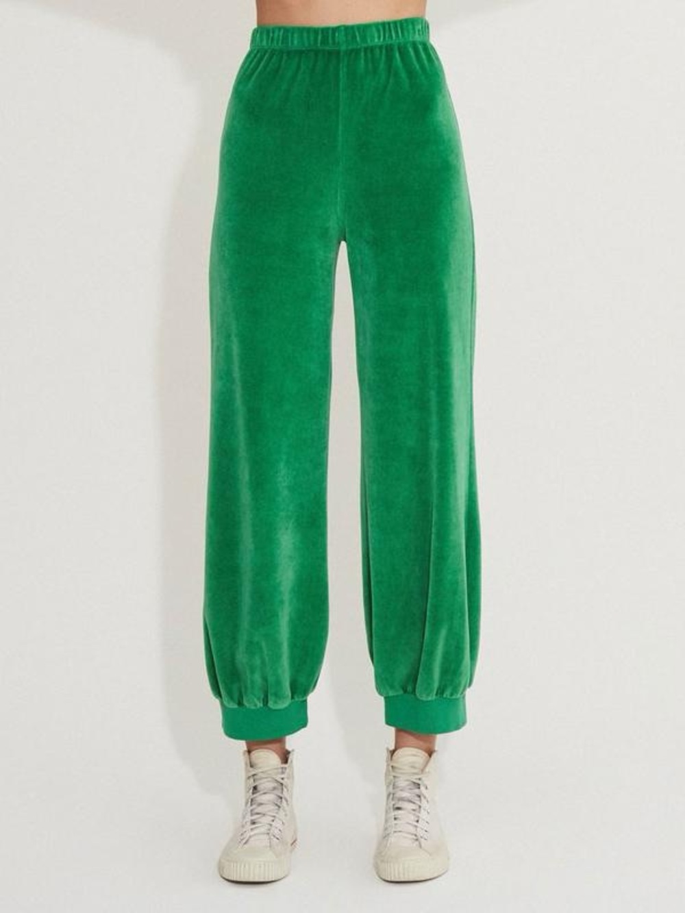 Suzie Kondi Green Velour Sweatpants Size Small